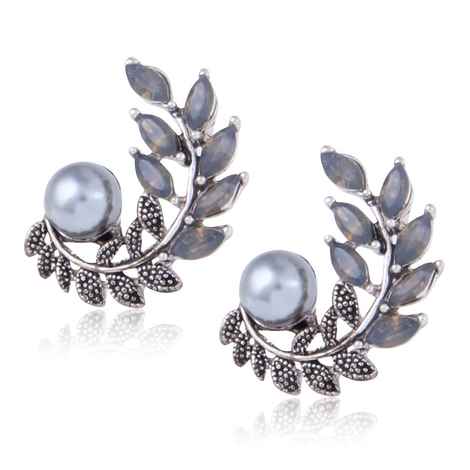 Buy Crunchy Fashion Leaves Delight Stud Earrings For Women - Purplle