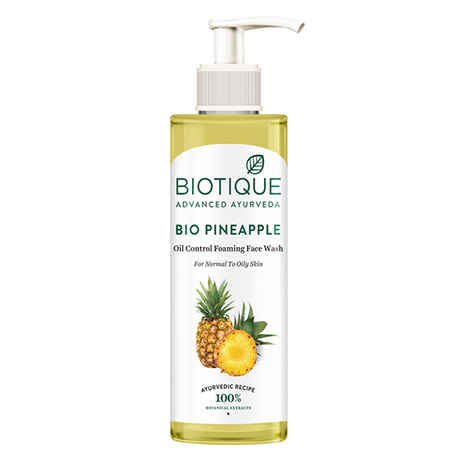 Buy Biotique Bio Pineapple Oil Control Foaming Face Wash (200 ml) - Purplle