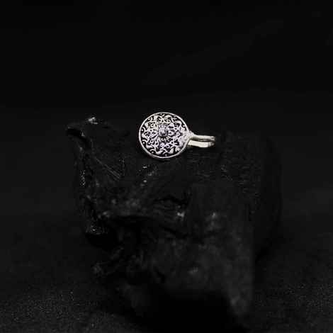 Buy Ferosh Aasya Aesthetic Silver Oxidized Nose Pin - Purplle