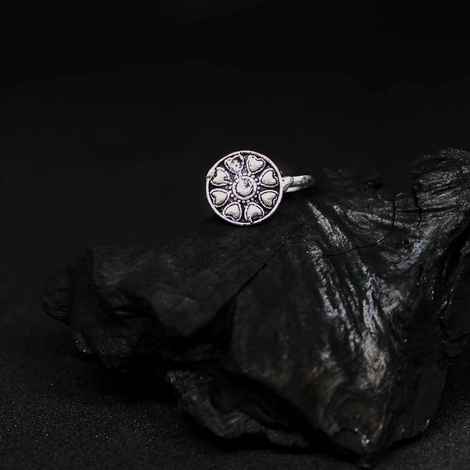 Buy Ferosh Anoma Heart Silver Oxidized Nose Pin - Purplle