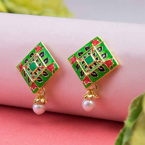 Buy Queen Be Green Colored Hand Painted Tops - EV19022 - Purplle