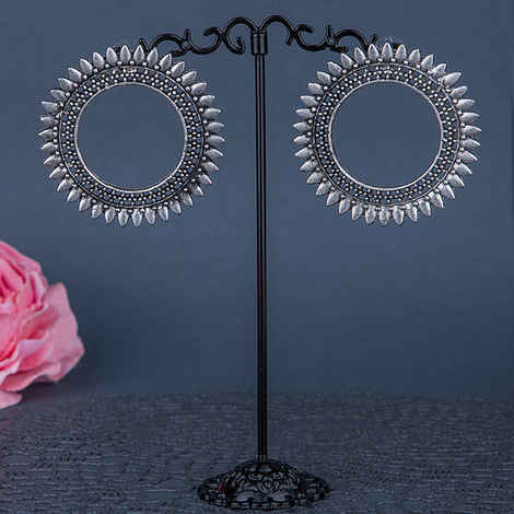 Buy Queen Be Circle of Life Tops, Oxidised Silver - ED19006 - Purplle