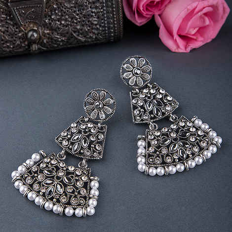 Buy Queen Be Oxidised Geometric Crystal Danglers - EV19089 - Purplle