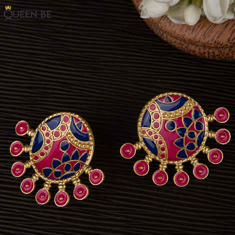 Buy Queen Be Beady Earrings - Purplle