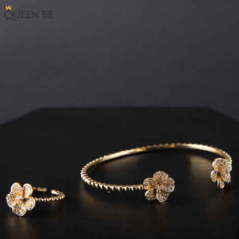 Buy Queen Be Dainty Flower Gold Bracelet & Ring Set - Purplle