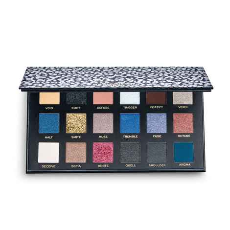 Makeup Revolution Pro New Neutrals Smoked Shadow Palette (18 gm)