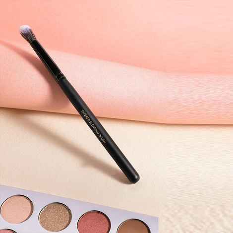 Buy Cuffs N Lashes Makeup Brushes, E008 Tapered Blending Brush - 1 pc - Purplle