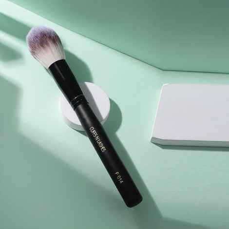 Buy Cuffs N Lashes Makeup Brushes, F014 Powder Brush | Blush Brush, Multitasking Brush - 1 pc - Purplle