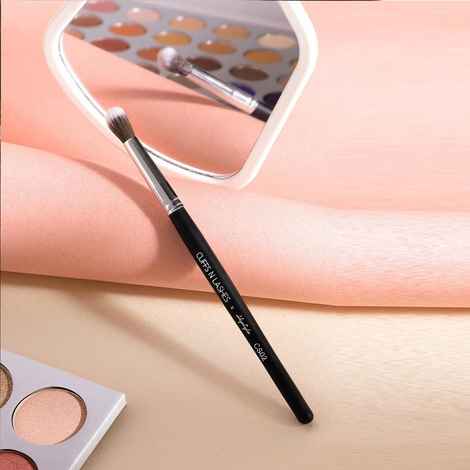 Buy Cuffs N Lashes X Shystyles Makeup Brushes, CS02 Fluffy Brush - 1 Pc - Purplle