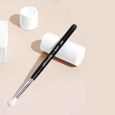 Buy Cuffs N Lashes X Shystyles Makeup Brushes, CS05 Small Blending Brush - 1 Pc - Purplle