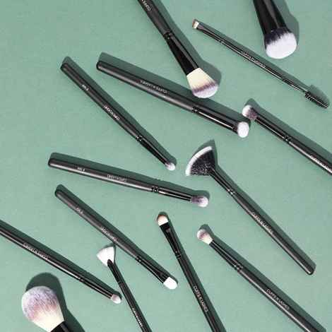 CUFFS N LASHES Makeup Brushes, Set Of 14