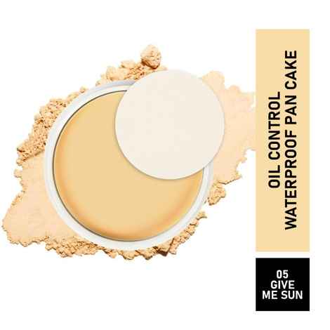 Buy Mattlook Oil control Waterproof Pan Cake, Face Makeup, Give Me Sun (15 gm) - Purplle