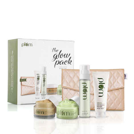 Buy Plum Green Tea Glow Pack Gift Set | At-Home Facial Kit for Oily Skin (285 ml) - Purplle