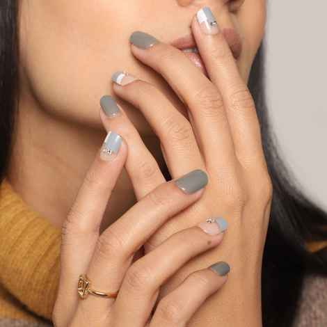 Buy Lick 30 Pcs Acrylic/Artificial/Fake Reusable Nail Extension With Application Kit - Purplle