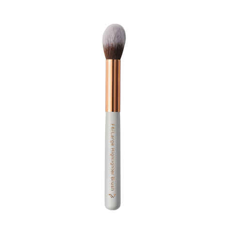 Buy Pigment Play Large Highlighter Brush 1 Pc - Purplle