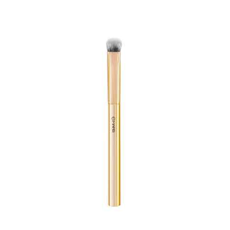 Buy MARS Artist's Arsenal Professional Flat Eyeshadow Makeup Brush | Feather Soft Touch | Precise Synthetic Bristle | Perfect for Eyeshadow | Luxe Packaging Makeup Brush (Golden) - Purplle
