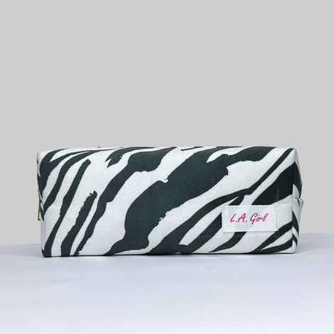 L.A. Girl Pouch 1pc