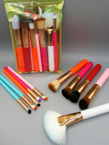 Buy AY Professional Makeup Brush Set of 10 Pieces, Color May Vary