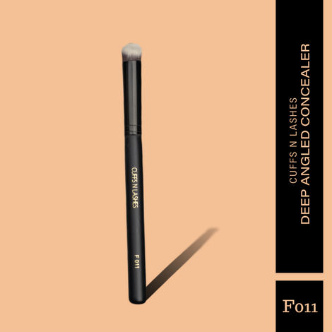 Cuffs N Lashes Makeup Brushes, F011 Deep Angled Concealer Brush