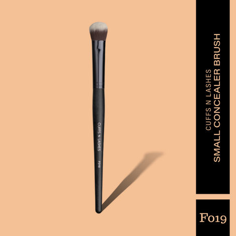 Cuffs N Lashes Makeup Brushes, F019 Small Concealer Brush