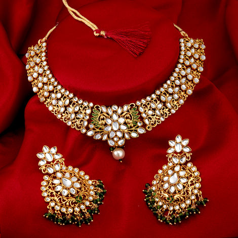 Sukkhi Classic Gold Plated Kundan Choker Necklace Set for Women
