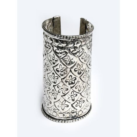 Moedbuille Handcrafted Antique Tribal Design Oxidised Silver