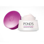 Buy Pond’s Flawless Radiance Derma+ SPF 15 PA+++ Mattifying Day Cream (50 g) - Purplle