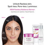 Buy Pond’s Flawless Radiance Derma+ SPF 15 PA+++ Mattifying Day Cream (50 g) - Purplle