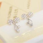 Buy Sukkhi Gorgeous Floral Cubic Zirconia Rhodium Plated Earring For Women - E80948 - Purplle
