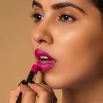 Buy Lakme Absolute Matte Ultimate Lip Color - Petal Pink (3.4 g) - Purplle