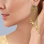 Buy Queen Be Floral Tops And Drop Earring - EV19001 - Purplle