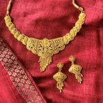 Buy Queen Be Gold Traditional Intricate Design With Dangling Chains Wedding Set - NM19006 - Purplle