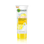Buy Garnier Skin Naturals Light Complete Facewash (100 g) - Purplle