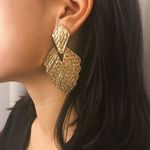 Buy Ferosh Orinda Gazing Golden Earrings - Purplle