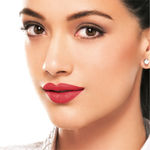 Buy Lakme 9 To 5 Primer + Creme Lip Color - Red Rage CR3 (3.6 g) - Purplle
