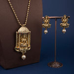 Buy Queen Be Laxmi Lotus with Pearl Necklace Set - Purplle
