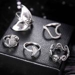 Buy Ferosh Nayyara Boho Oxidized Silver 5 Rings Set - Purplle