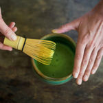 Buy KimiNo Japanese Organic Matcha Green Tea Powder (50 g) & Bamboo Matcha Whisk (Chasen) - Purplle