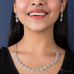 Buy Queen Be Oval Opulent White Necklace Set - Purplle