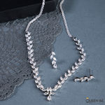 Buy Queen Be Dazzle Touch Necklace Set - Purplle