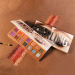 Buy O.TWO.O 21 Colours Eyeshadow Palette - Purplle