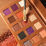 Buy O.TWO.O 21 Colours Eyeshadow Palette - Purplle