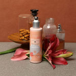 Buy Mantra Herbal Aloe, Avocado And Almond Moisturiser With Rose (100 ml) - Purplle