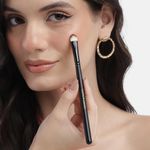 Buy Cuffs N Lashes Makeup Brushes, E003 Flat Shader Brush - 1 pc - Purplle