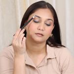 Buy Cuffs N Lashes Makeup Brushes, E005 Eyeshadow Blending Brush - 1 pc - Purplle