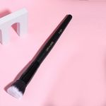 Buy Cuffs N Lashes Makeup Brushes, F021 - Flat Top Kabuki Brush - 1 pc - Purplle