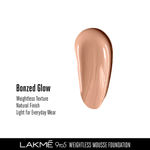 Buy Lakme 9 To 5 Weightless Mousse Foundation - Bronzed Glow (25 g) - Purplle