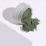 Buy NY Bae Loose Glitter Eyeshadow - Light Green 07 (2 g) | Loaded With Oils & Fruit Extract | Rich Colour | Long lasting | Easy To Use | Cruelty Free - Purplle