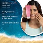 Buy Aqualogica Radiance+ Smoothie Face Wash with Watermelon & Niacinamide 100 ml - Purplle