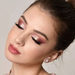Buy Mattlook Salt N Paper Ultra Professional Eyeshadow Palette, Multicolor-01, 21gm - Purplle
